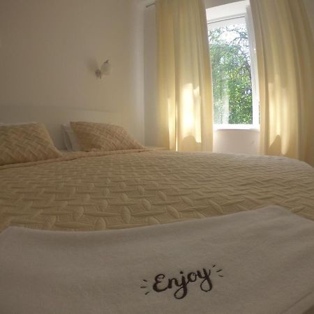 Boutique Hotel Enjoy Serhijivka Eksteriør bilde